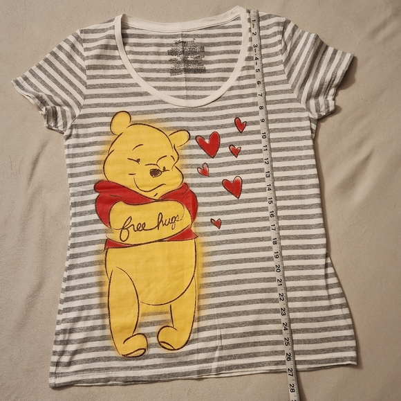 NWOT Disney Parks Winnie the Pooh Tee - Picture 4 of 7